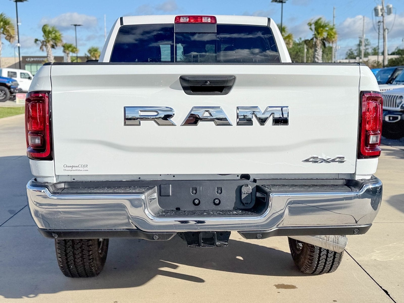 2026 RAM Ram 2500 RAM 2500 TRADESMAN CREW CAB 4X4 6'4' BOX