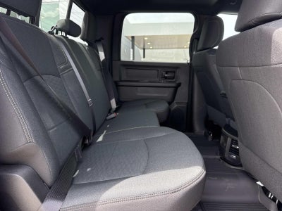 2026 RAM Ram 2500 RAM 2500 BLACK EXPRESS CREW CAB 4X4 6'4' BOX