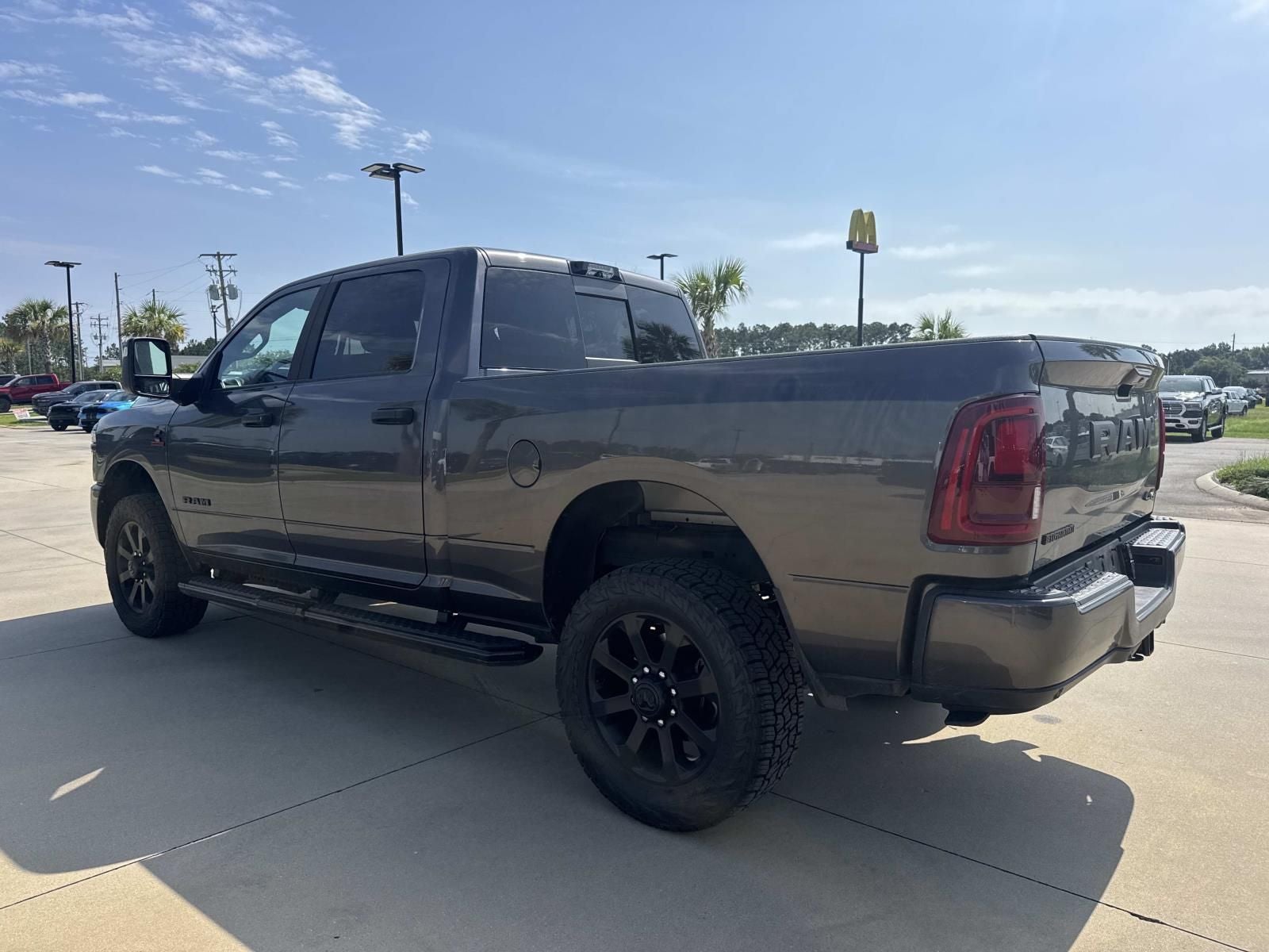 2025 RAM 2500 Big Horn Crew Cab 4x4 6'4' Box