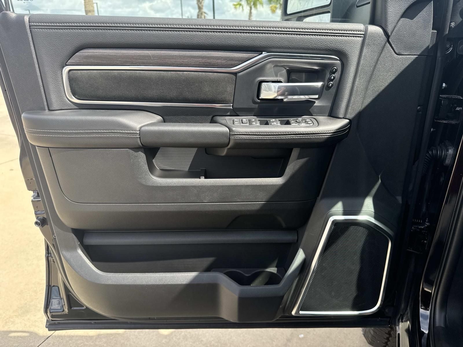 2026 RAM Ram 2500 RAM 2500 LARAMIE MEGA CAB 4X4 6'4' BOX