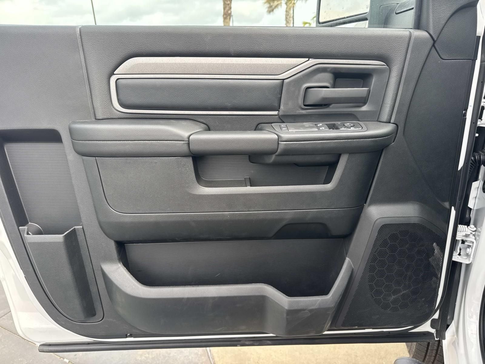 2026 RAM Ram 3500 RAM 3500 TRADESMAN REGULAR CAB 4X4 8' BOX