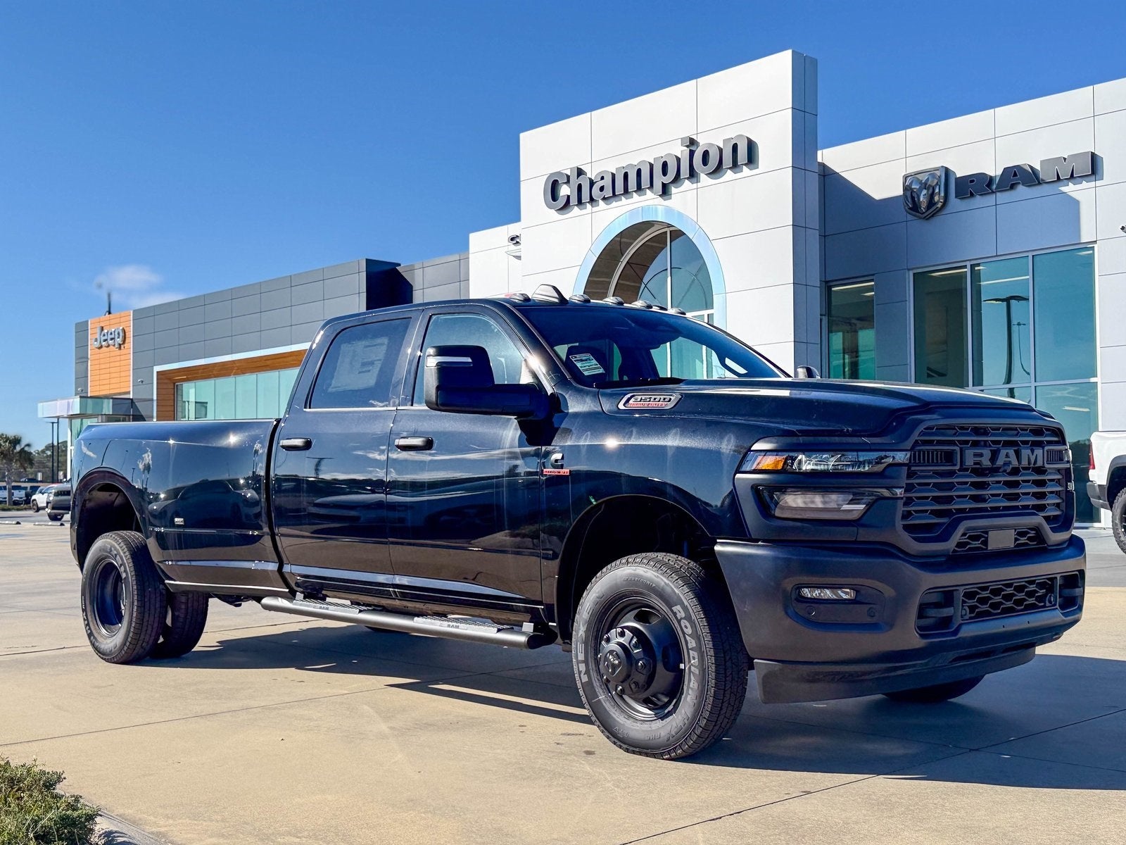 2026 RAM Ram 3500 RAM 3500 TRADESMAN CREW CAB 4X4 8' BOX