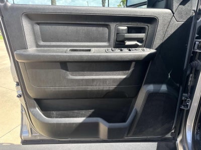 2023 RAM 3500 Tradesman Crew Cab 4x4 8' Box