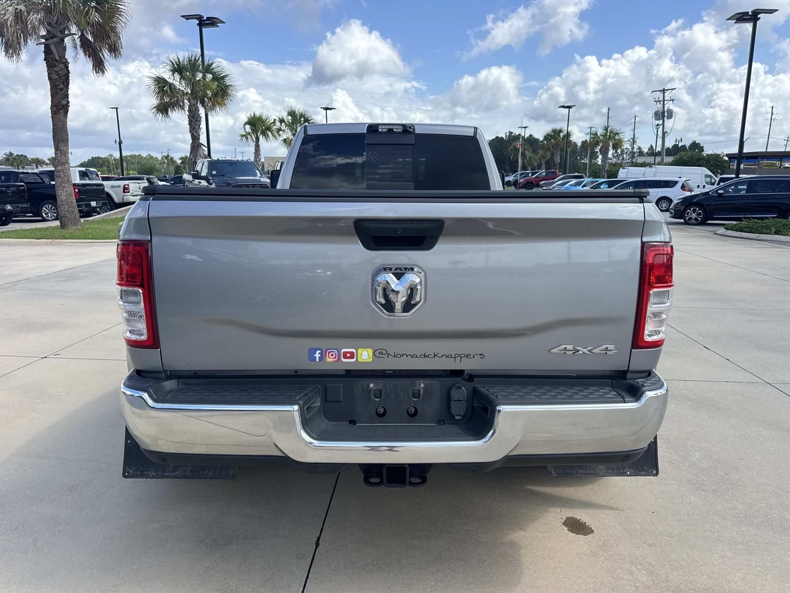 2023 RAM 3500 Tradesman Crew Cab 4x4 8' Box