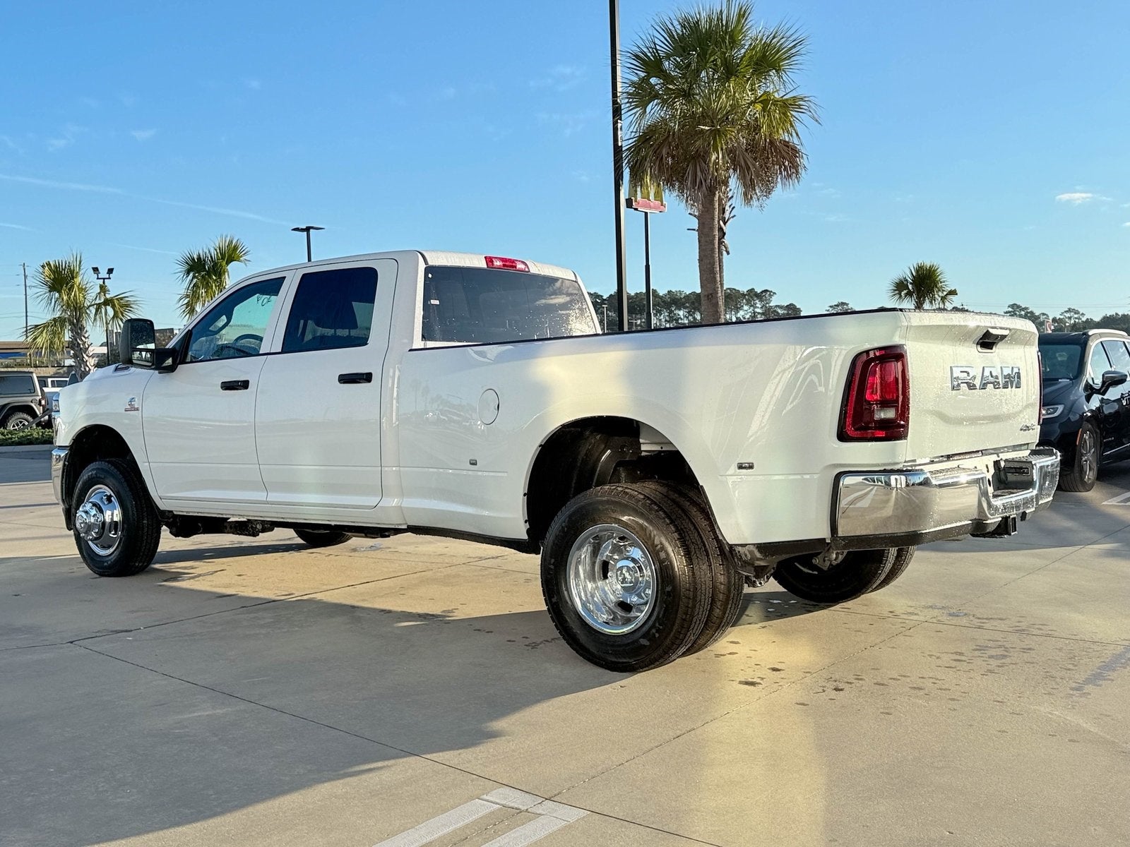 2026 RAM Ram 3500 RAM 3500 TRADESMAN CREW CAB 4X4 8' BOX