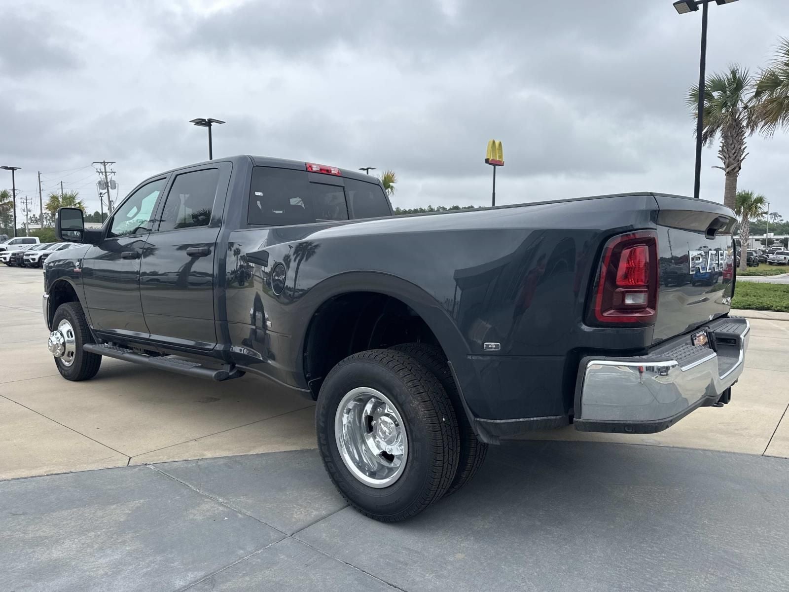 2026 RAM Ram 3500 RAM 3500 TRADESMAN CREW CAB 4X4 8' BOX