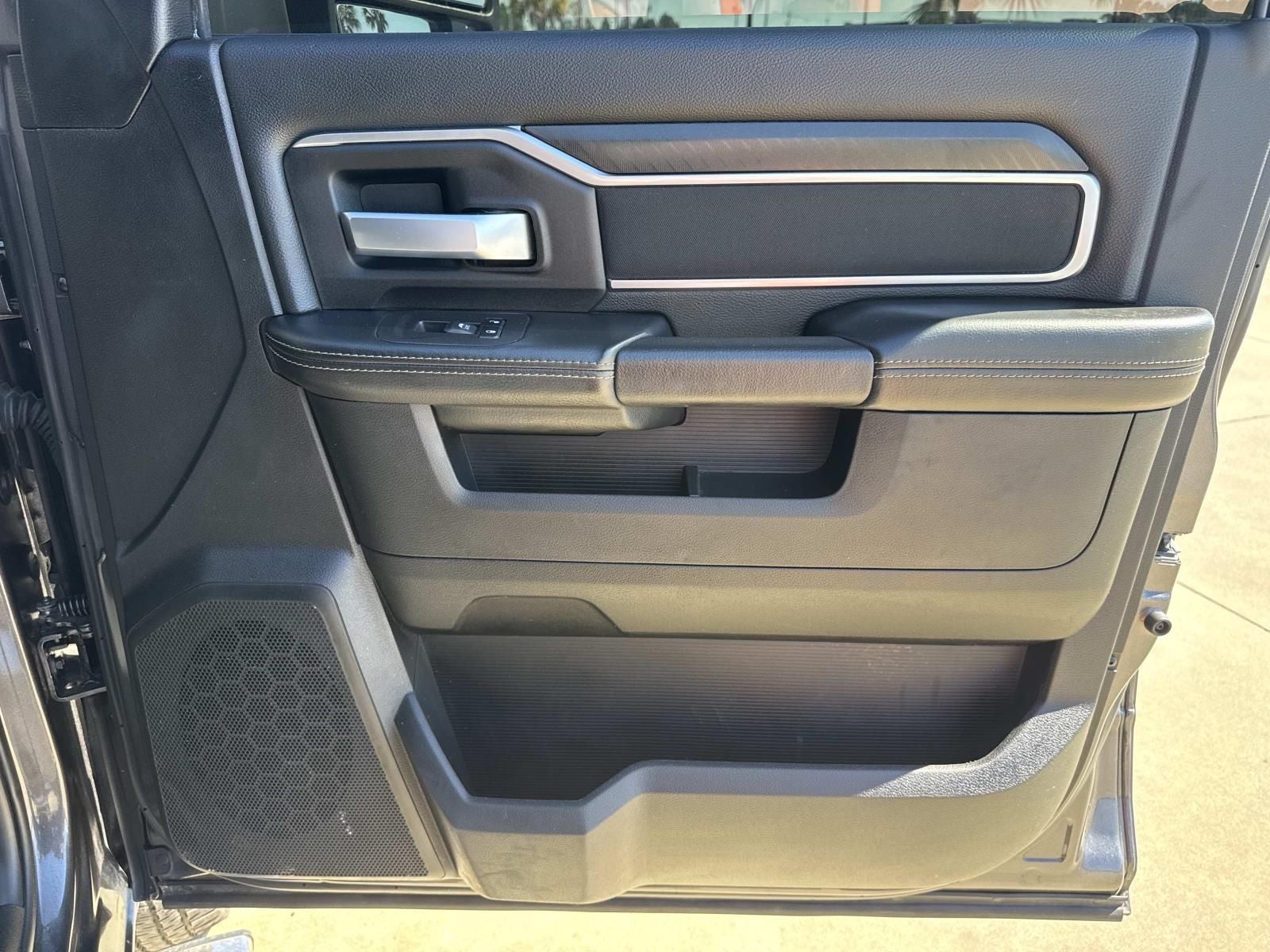 2025 RAM 3500 Big Horn Crew Cab 4x4 8' Box