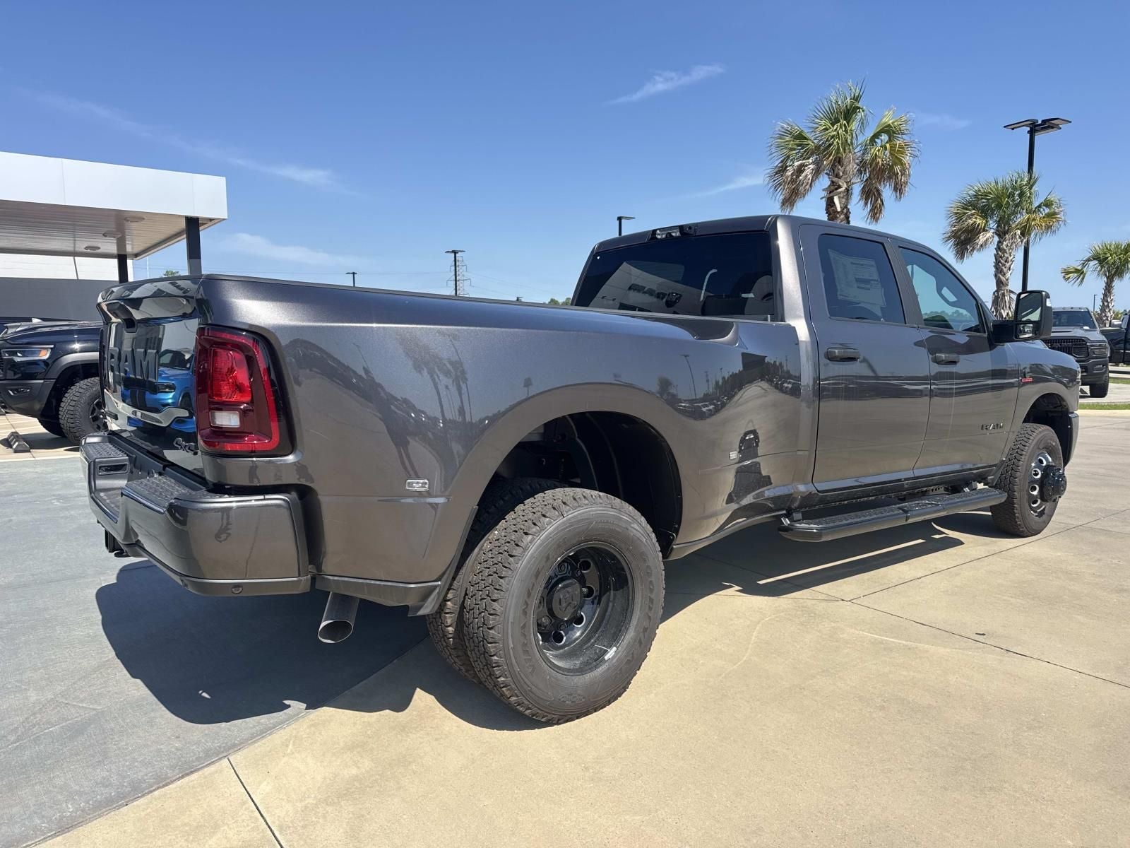 2026 RAM Ram 3500 RAM 3500 BIG HORN CREW CAB 4X4 8' BOX