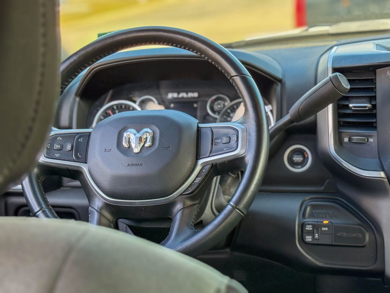 2024 RAM 3500 Big Horn Crew Cab 4x4 8' Box