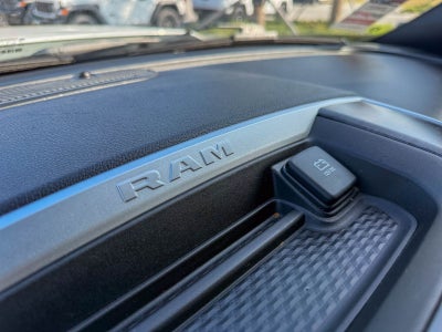 2024 RAM 3500 Big Horn Crew Cab 4x4 8' Box