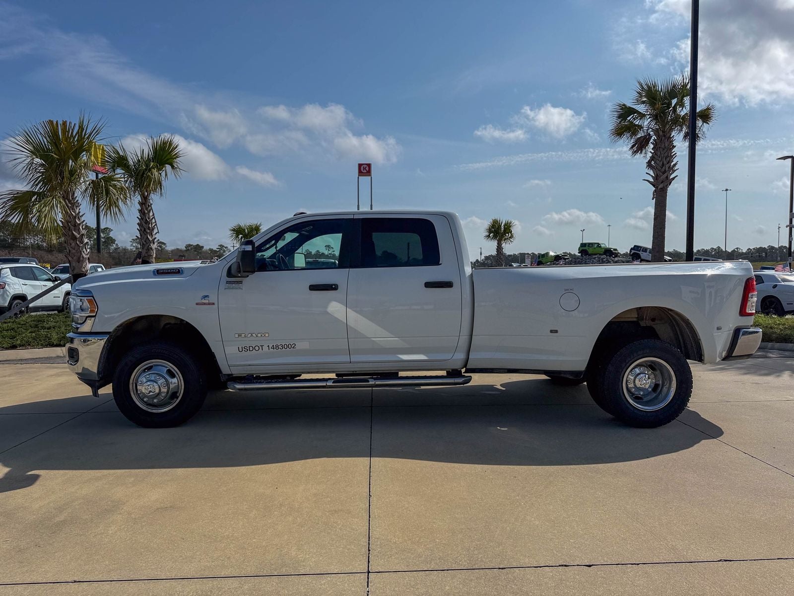 2024 RAM 3500 Big Horn Crew Cab 4x4 8' Box