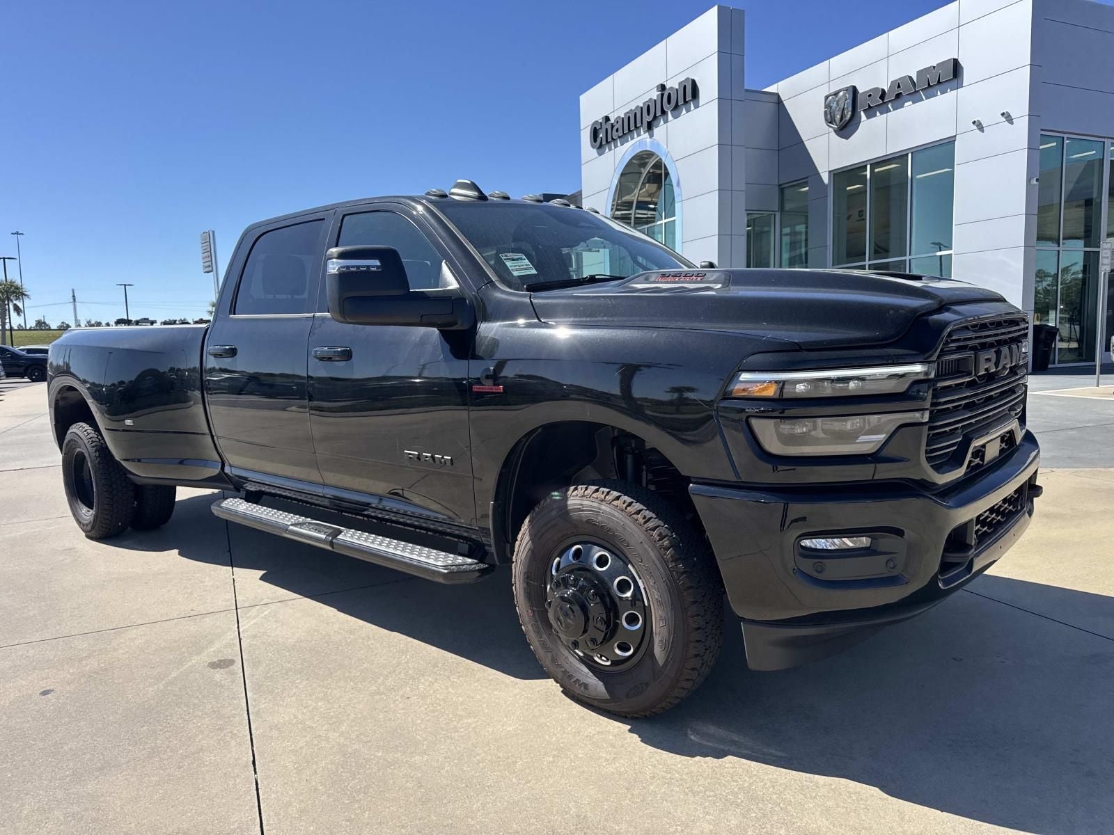 2026 RAM Ram 3500 RAM 3500 LARAMIE CREW CAB 4X4 8' BOX