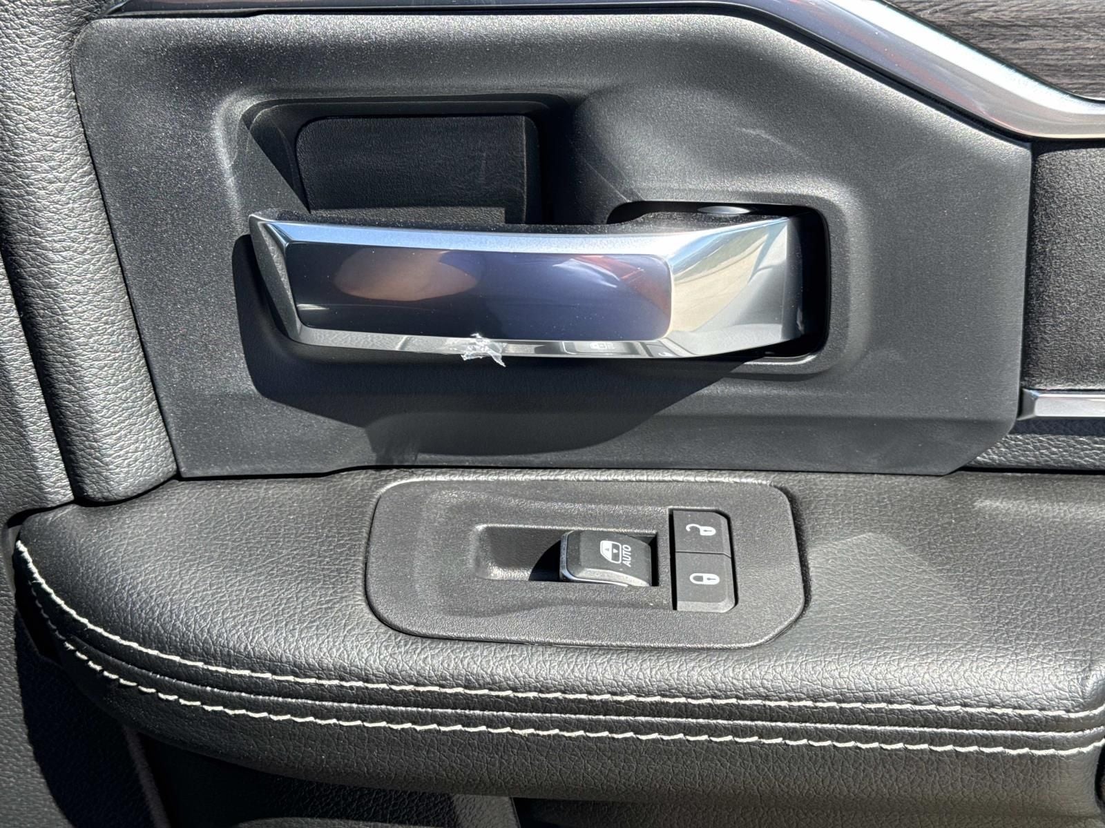 2026 RAM Ram 3500 RAM 3500 LARAMIE CREW CAB 4X4 8' BOX