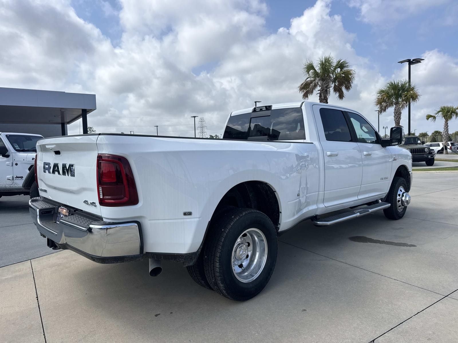 2026 RAM Ram 3500 RAM 3500 LARAMIE CREW CAB 4X4 8' BOX