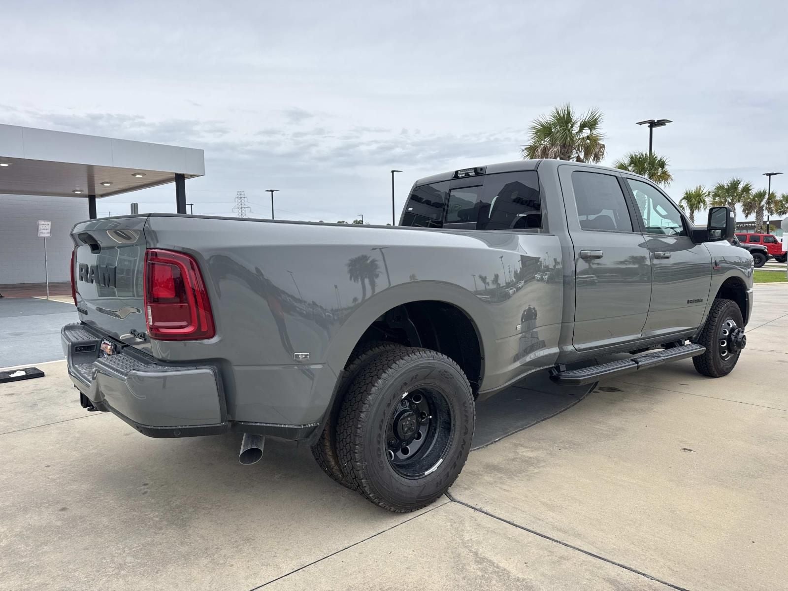 2026 RAM Ram 3500 RAM 3500 LARAMIE CREW CAB 4X4 8' BOX