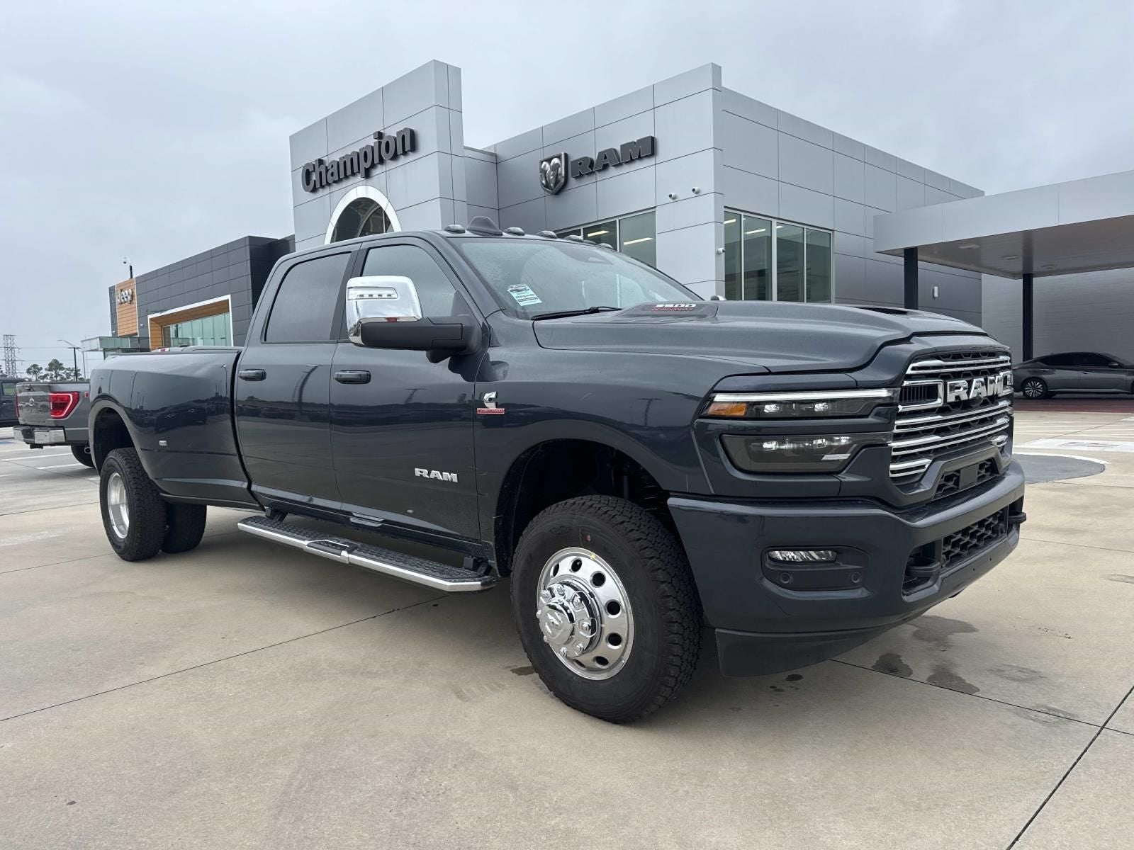 2026 RAM Ram 3500 RAM 3500 LARAMIE CREW CAB 4X4 8' BOX