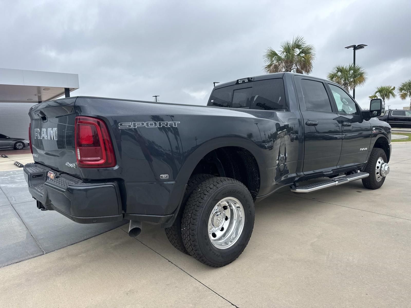 2026 RAM Ram 3500 RAM 3500 LARAMIE CREW CAB 4X4 8' BOX