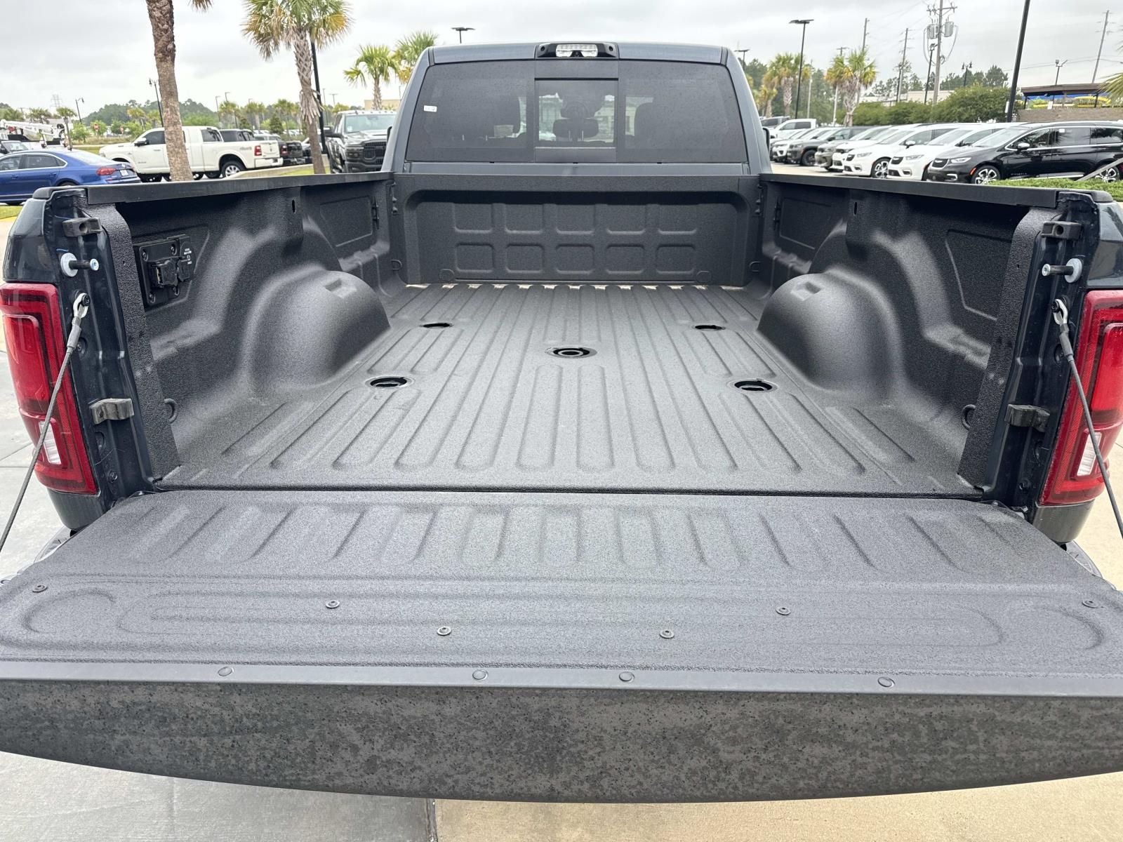 2026 RAM Ram 3500 RAM 3500 LARAMIE CREW CAB 4X4 8' BOX