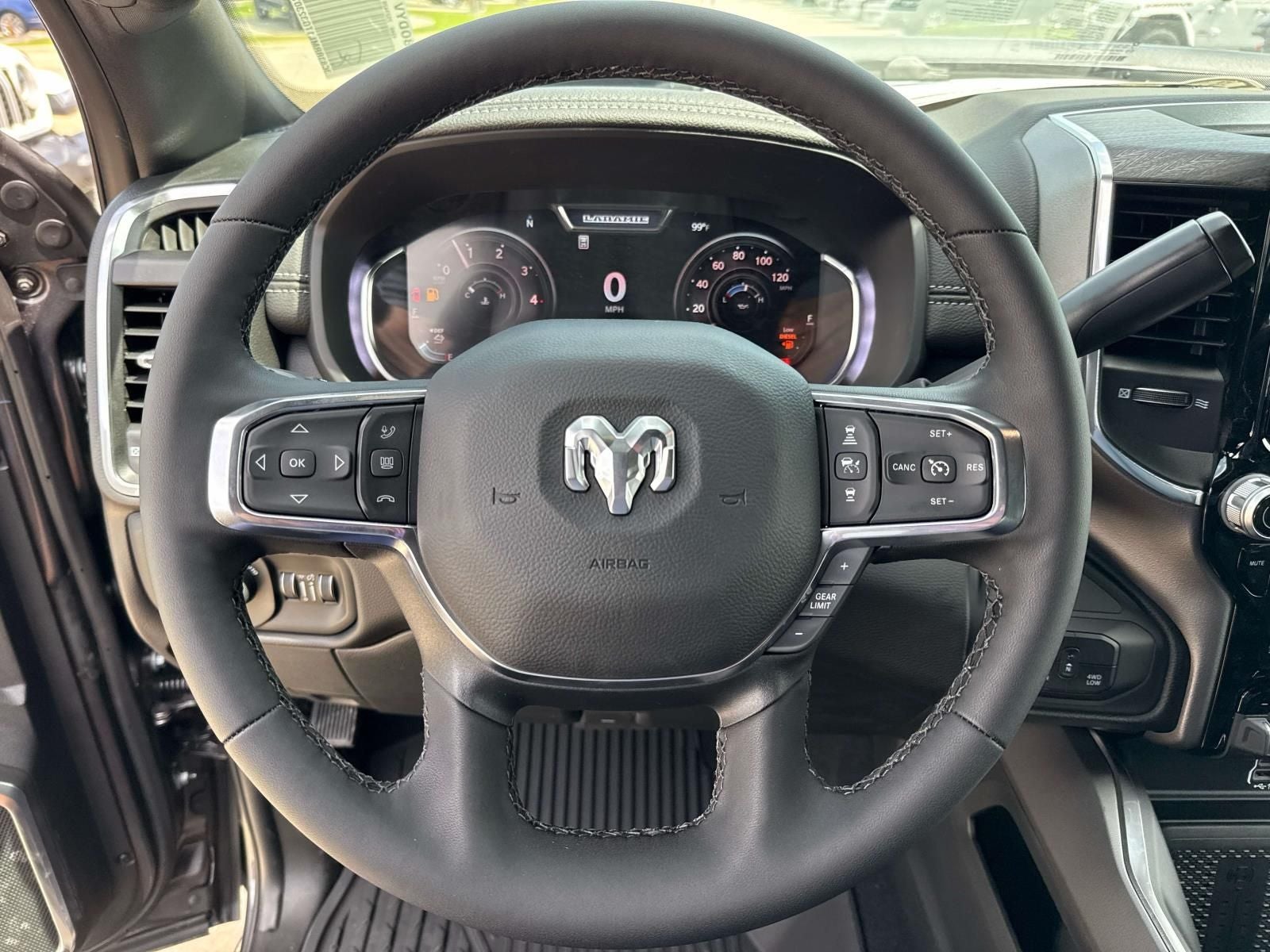 2026 RAM Ram 3500 RAM 3500 LARAMIE MEGA CAB 4X4 6'4' BOX
