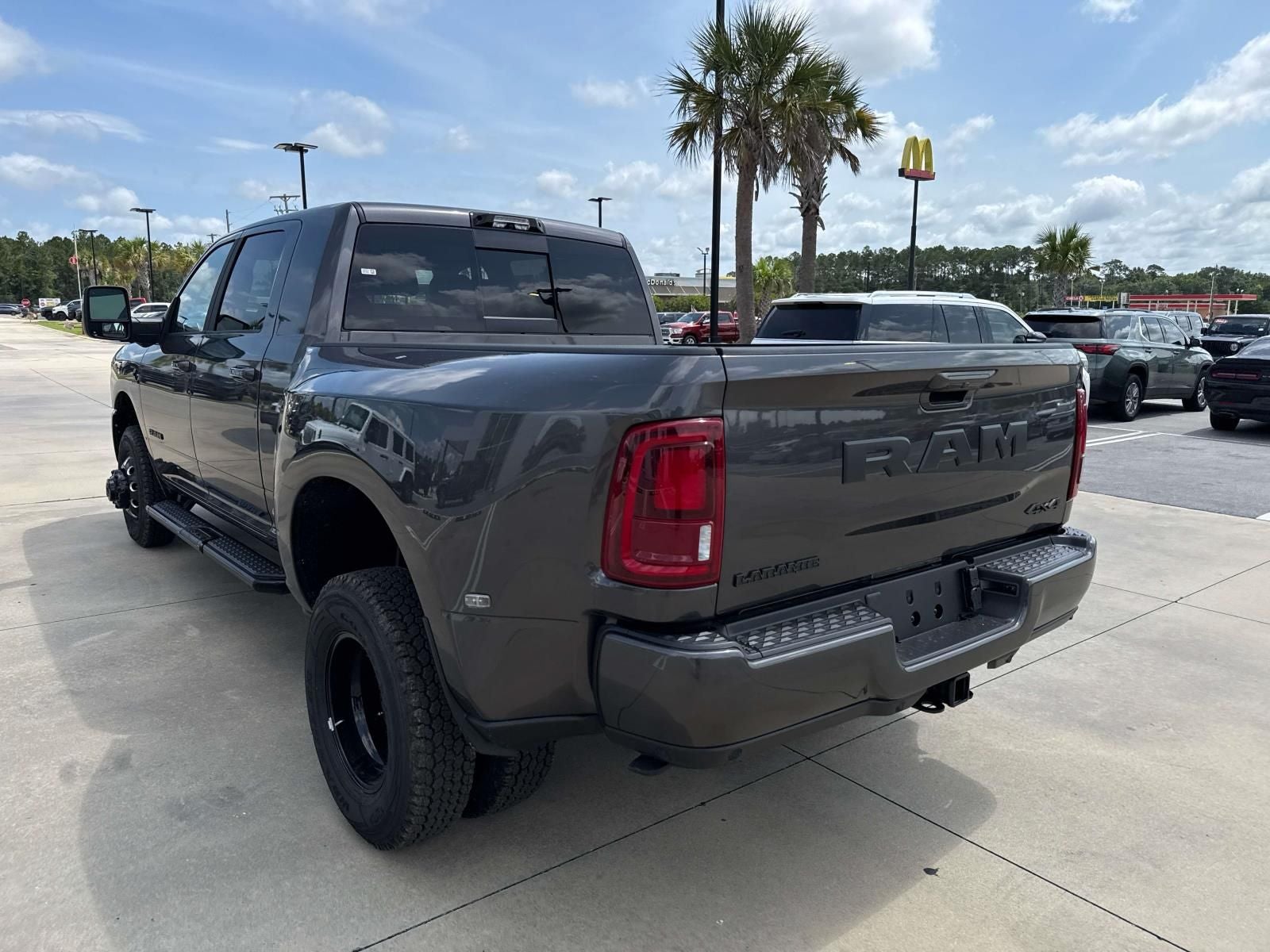 2026 RAM Ram 3500 RAM 3500 LARAMIE MEGA CAB 4X4 6'4' BOX