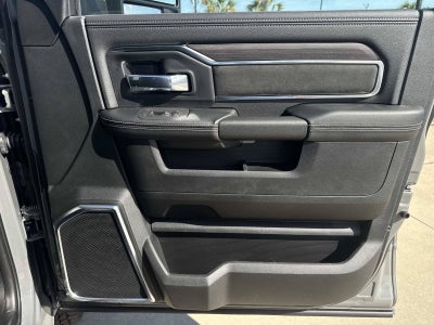 2027 RAM Ram 3500 RAM 3500 LARAMIE MEGA CAB 4X4 6'4' BOX