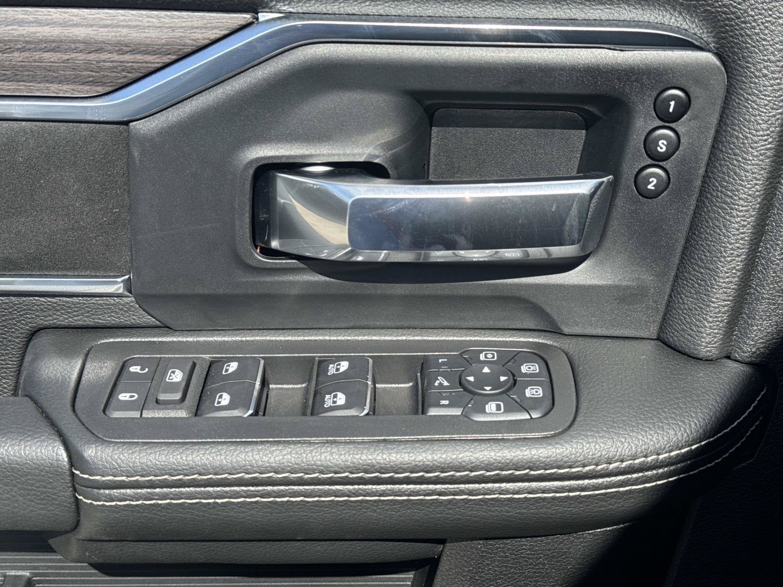 2027 RAM Ram 3500 RAM 3500 LARAMIE MEGA CAB 4X4 6'4' BOX