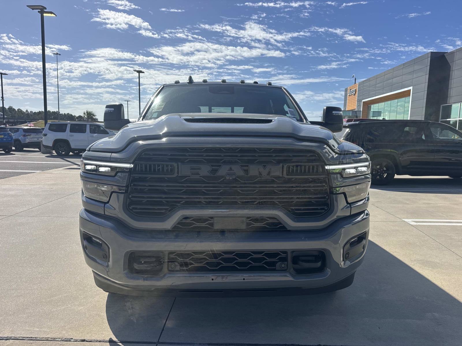 2027 RAM Ram 3500 RAM 3500 LARAMIE MEGA CAB 4X4 6'4' BOX