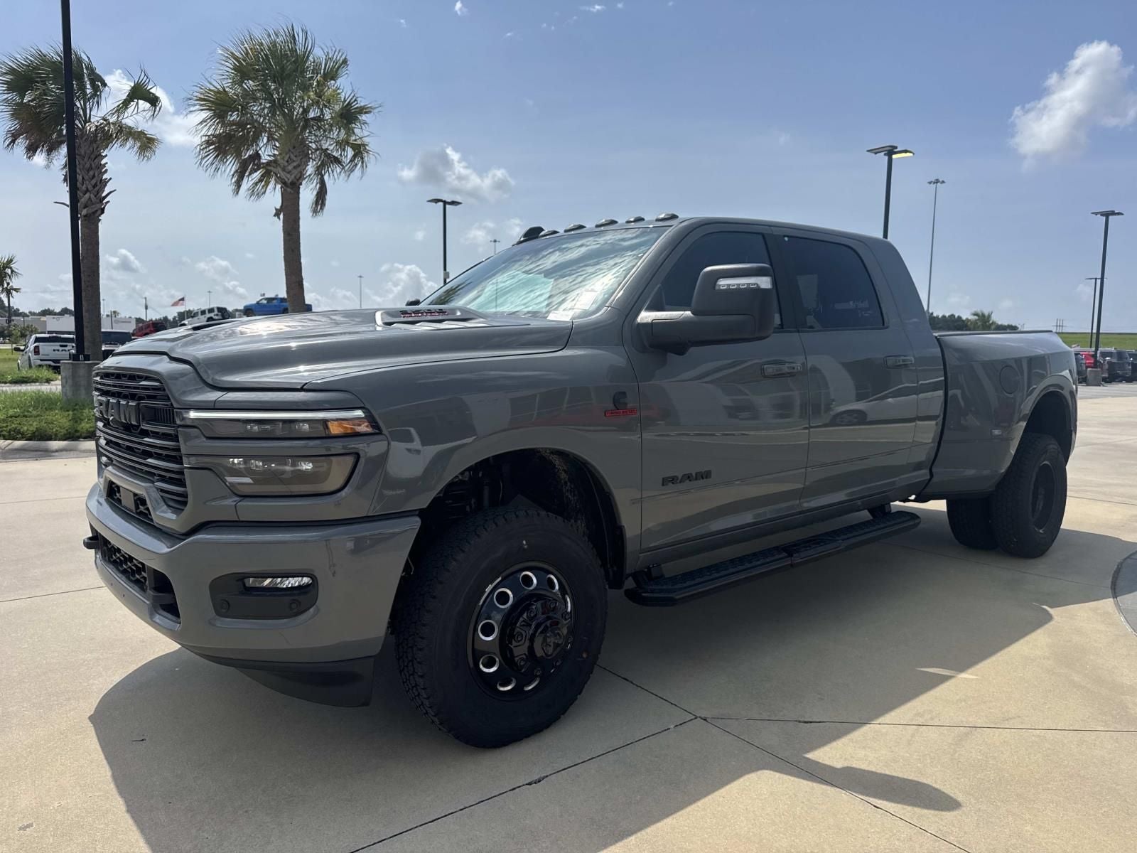 2026 RAM Ram 3500 RAM 3500 LARAMIE MEGA CAB 4X4 6'4' BOX