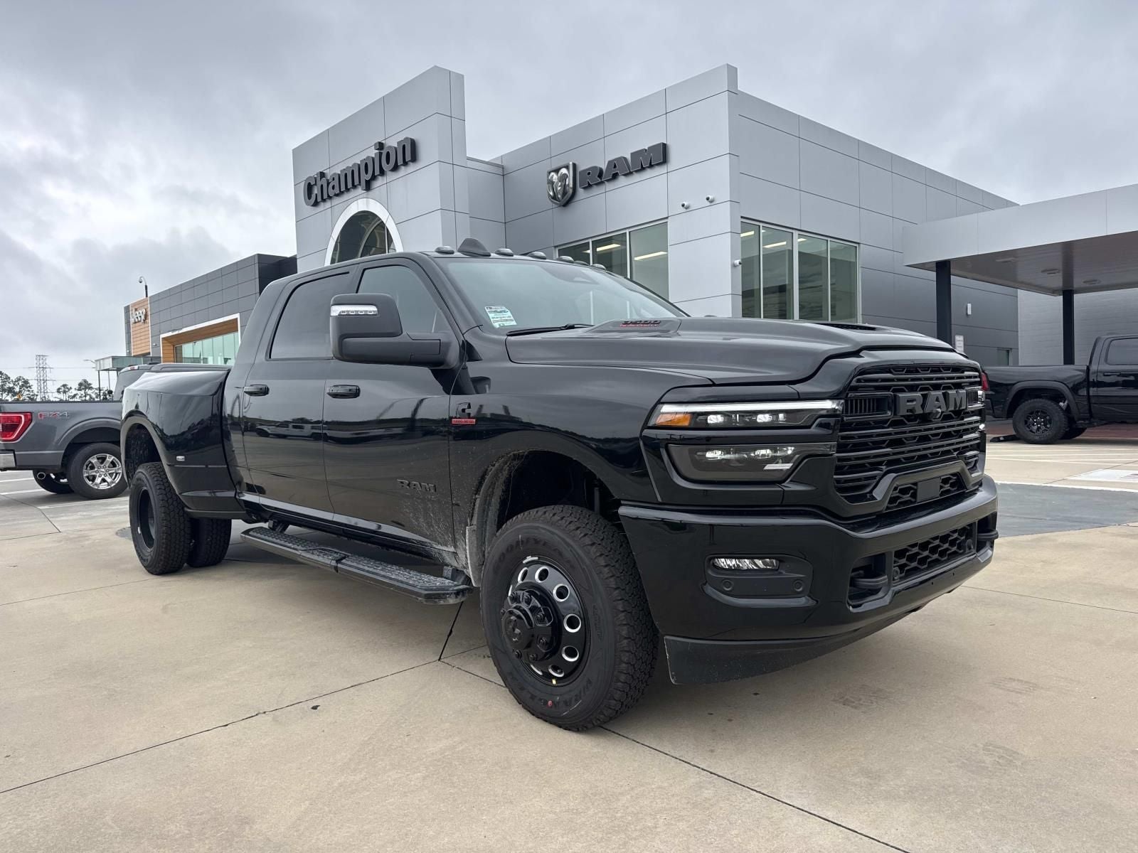 2026 RAM Ram 3500 RAM 3500 LARAMIE MEGA CAB 4X4 6'4' BOX