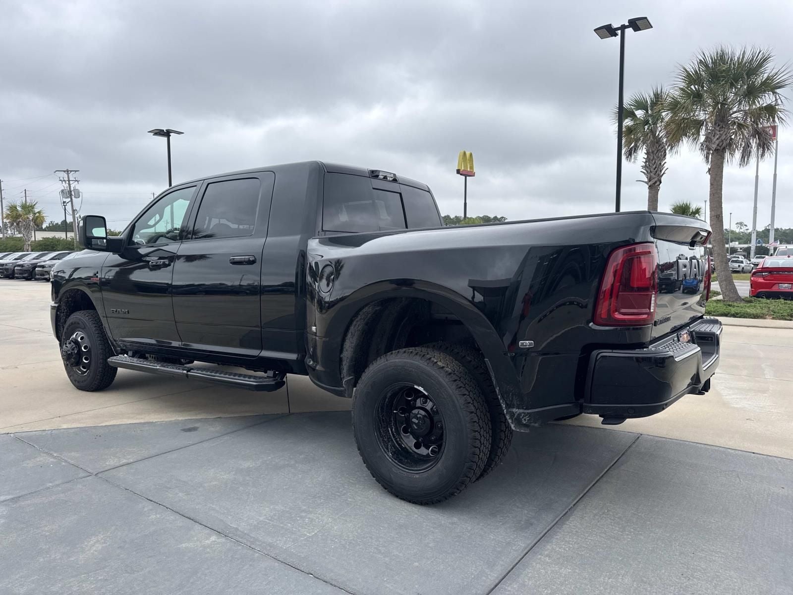 2026 RAM Ram 3500 RAM 3500 LARAMIE MEGA CAB 4X4 6'4' BOX