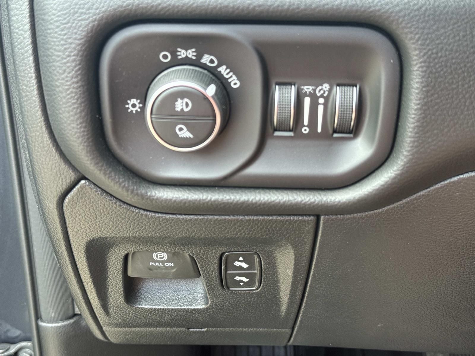 2026 RAM Ram 1500 RAM 1500 BIG HORN CREW CAB 4X2 5'7' BOX