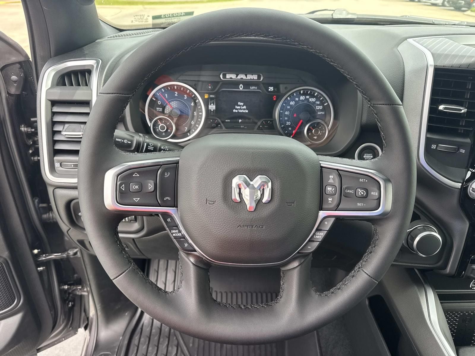 2026 RAM Ram 1500 RAM 1500 BIG HORN CREW CAB 4X2 5'7' BOX