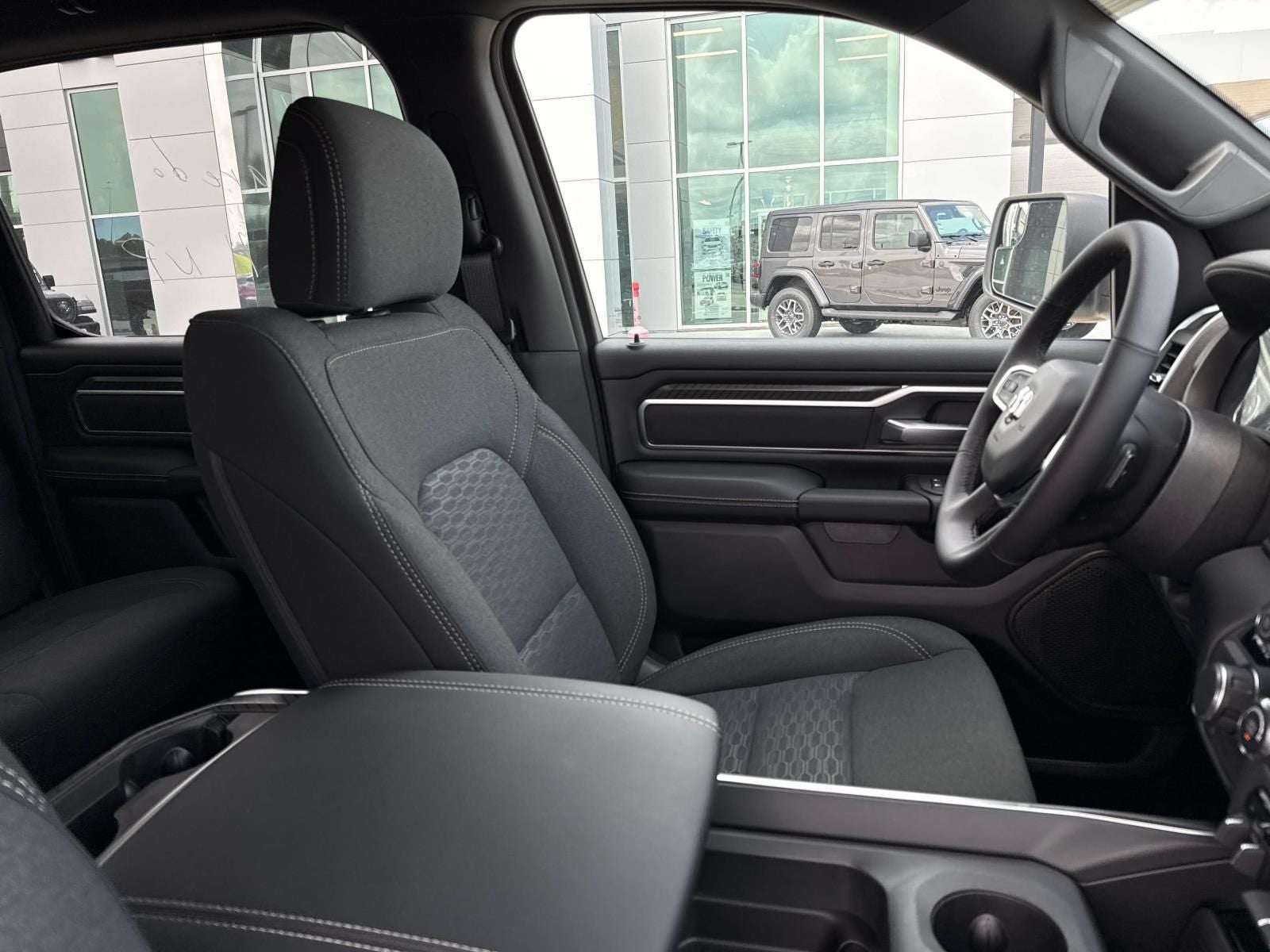 2026 RAM Ram 1500 RAM 1500 BIG HORN CREW CAB 4X2 5'7' BOX