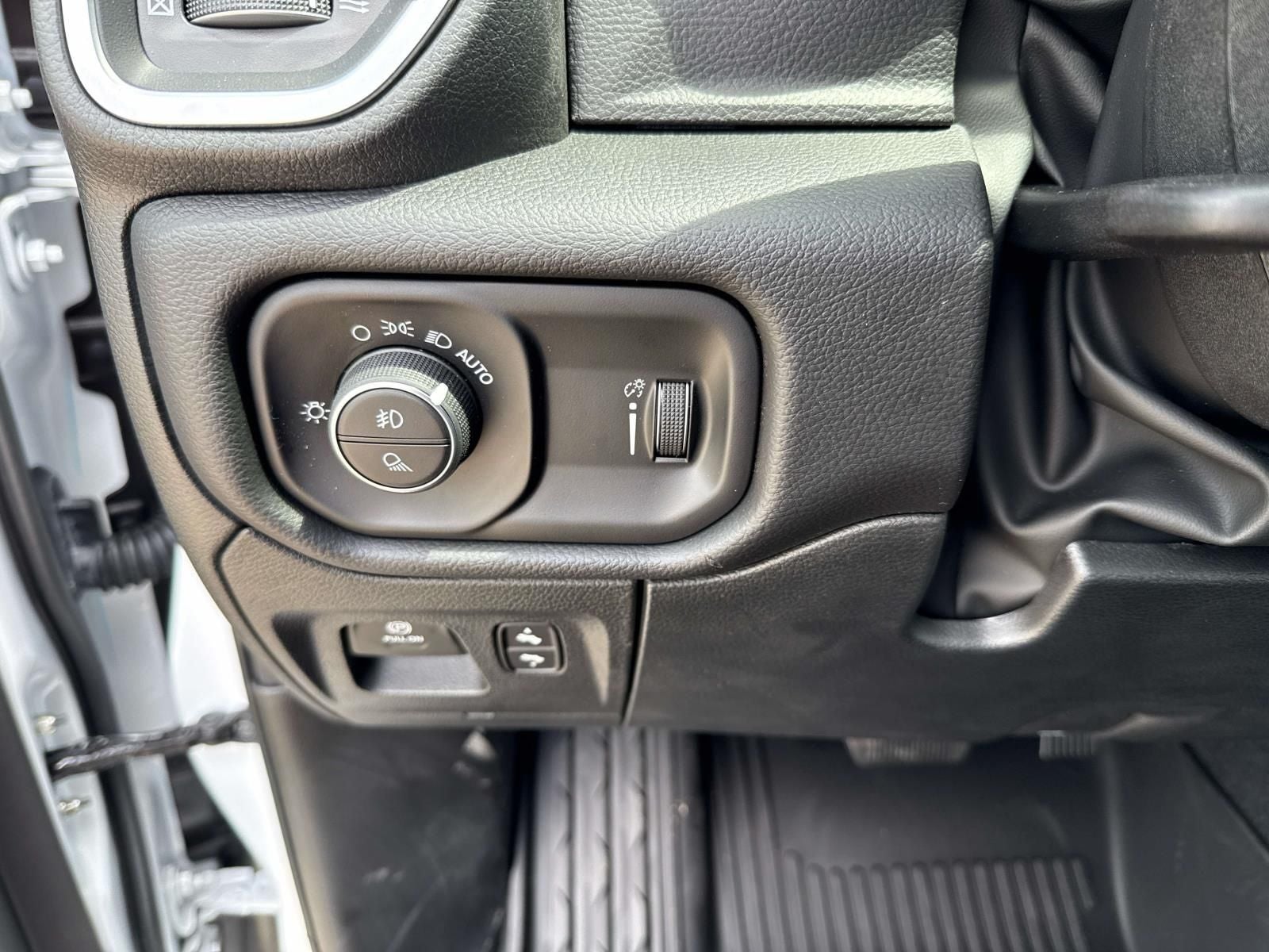 2026 RAM Ram 1500 RAM 1500 BIG HORN CREW CAB 4X2 5'7' BOX