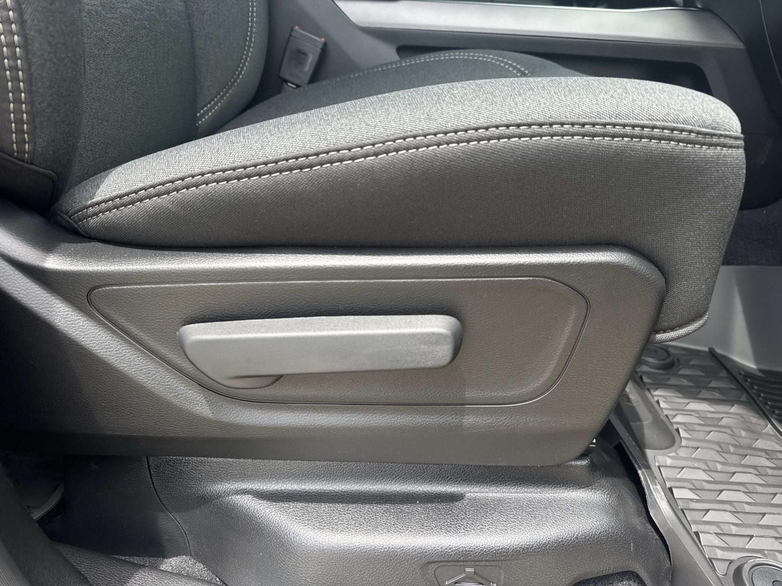 2026 RAM Ram 1500 RAM 1500 BIG HORN CREW CAB 4X2 5'7' BOX