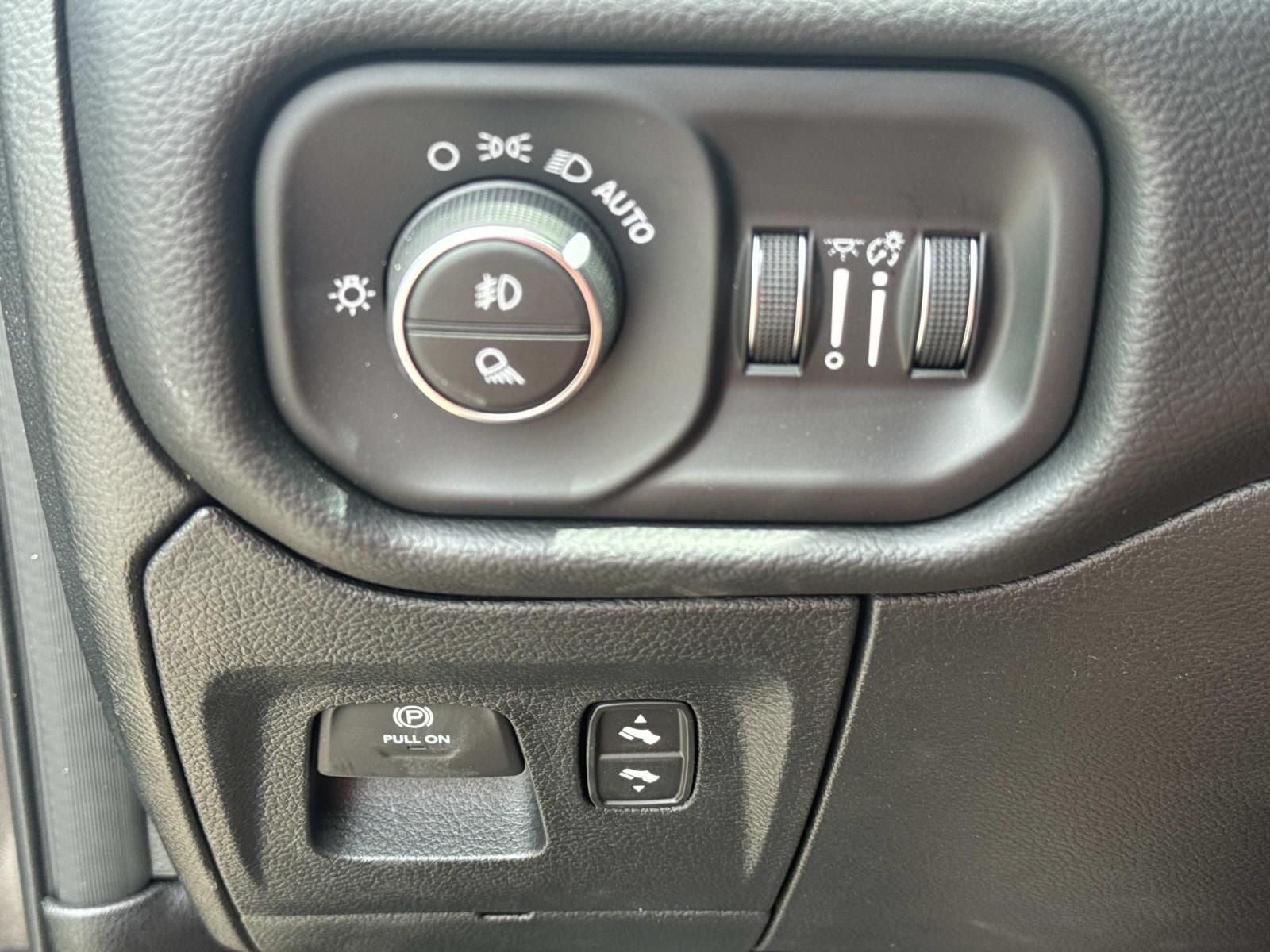 2026 RAM Ram 1500 RAM 1500 BIG HORN CREW CAB 4X2 5'7' BOX