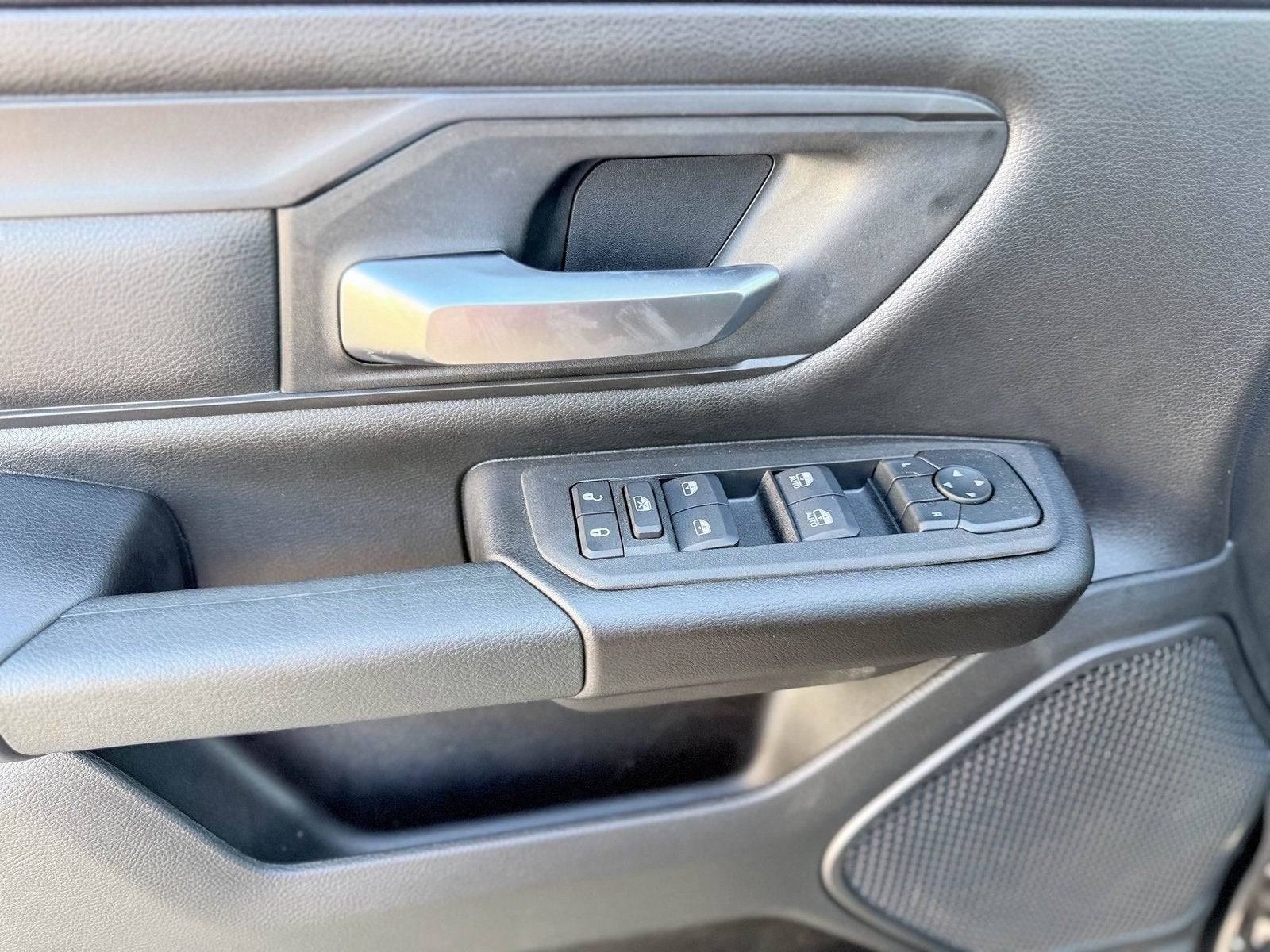 2025 RAM Ram 1500 RAM 1500 TRADESMAN CREW CAB 4X2 5'7' BOX