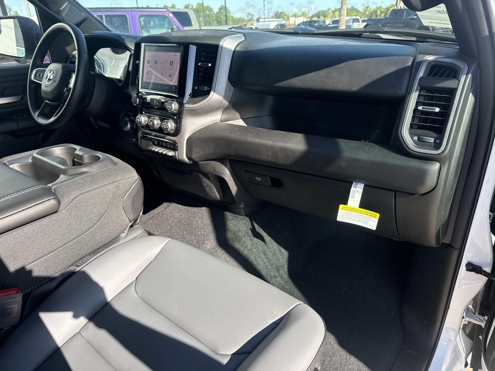 2026 RAM 1500 RAM 1500 TRADESMAN CREW CAB 4X2 5'7' BOX