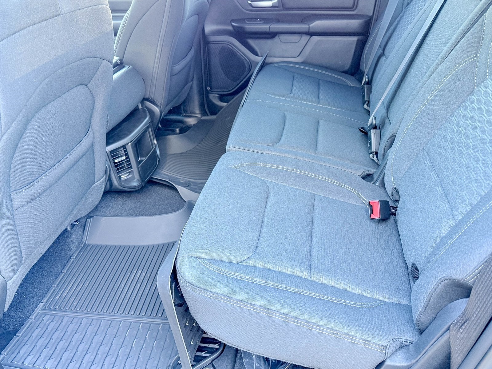 2025 RAM Ram 1500 RAM 1500 TRADESMAN CREW CAB 4X2 5'7' BOX