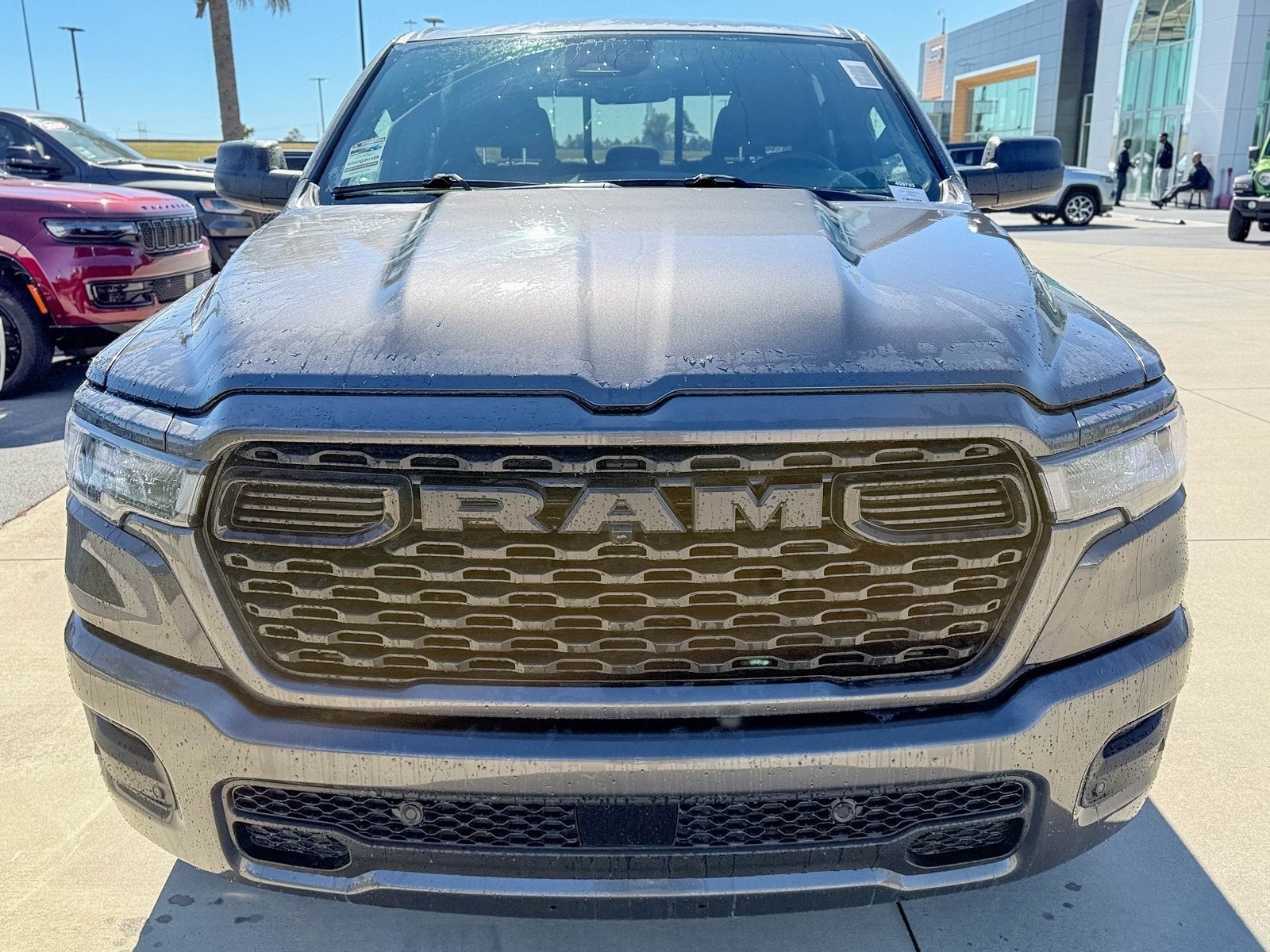 2025 RAM Ram 1500 RAM 1500 TRADESMAN CREW CAB 4X2 5'7' BOX