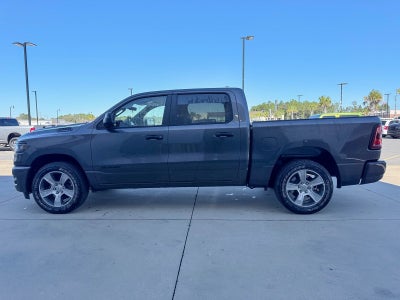 2025 RAM Ram 1500 RAM 1500 TRADESMAN CREW CAB 4X2 5'7' BOX
