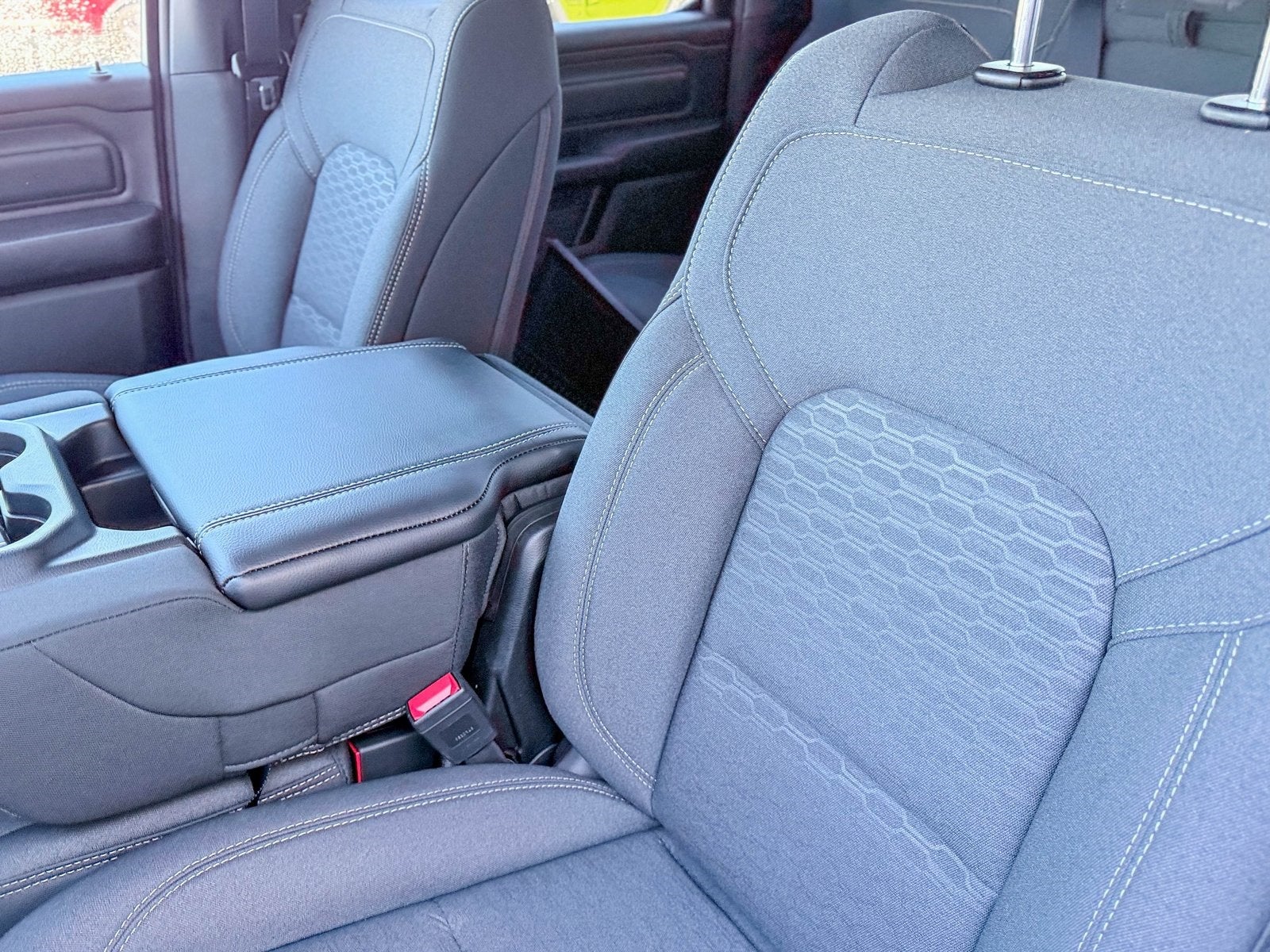 2025 RAM Ram 1500 RAM 1500 TRADESMAN CREW CAB 4X2 5'7' BOX