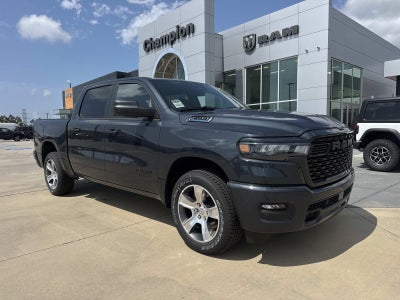 2026 RAM Ram 1500 RAM 1500 EXPRESS CREW CAB 4X2 5'7' BOX