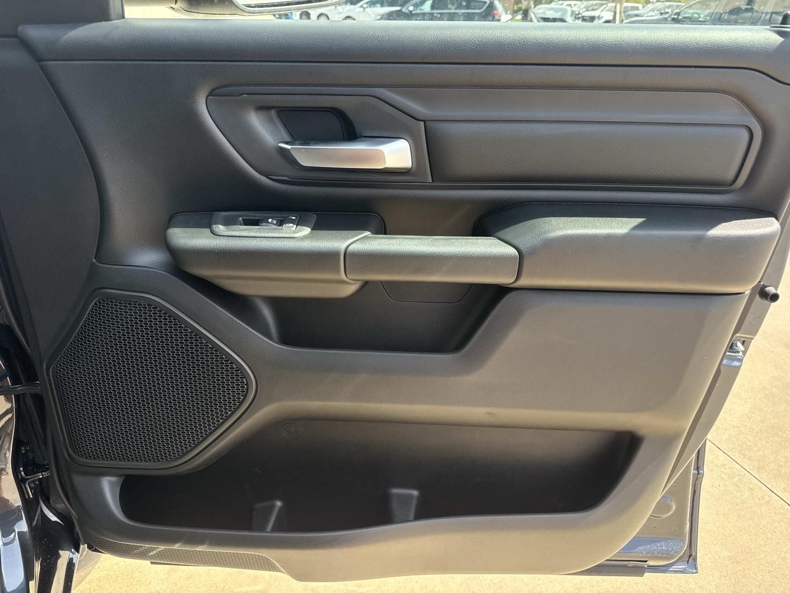 2026 RAM Ram 1500 RAM 1500 EXPRESS CREW CAB 4X2 5'7' BOX
