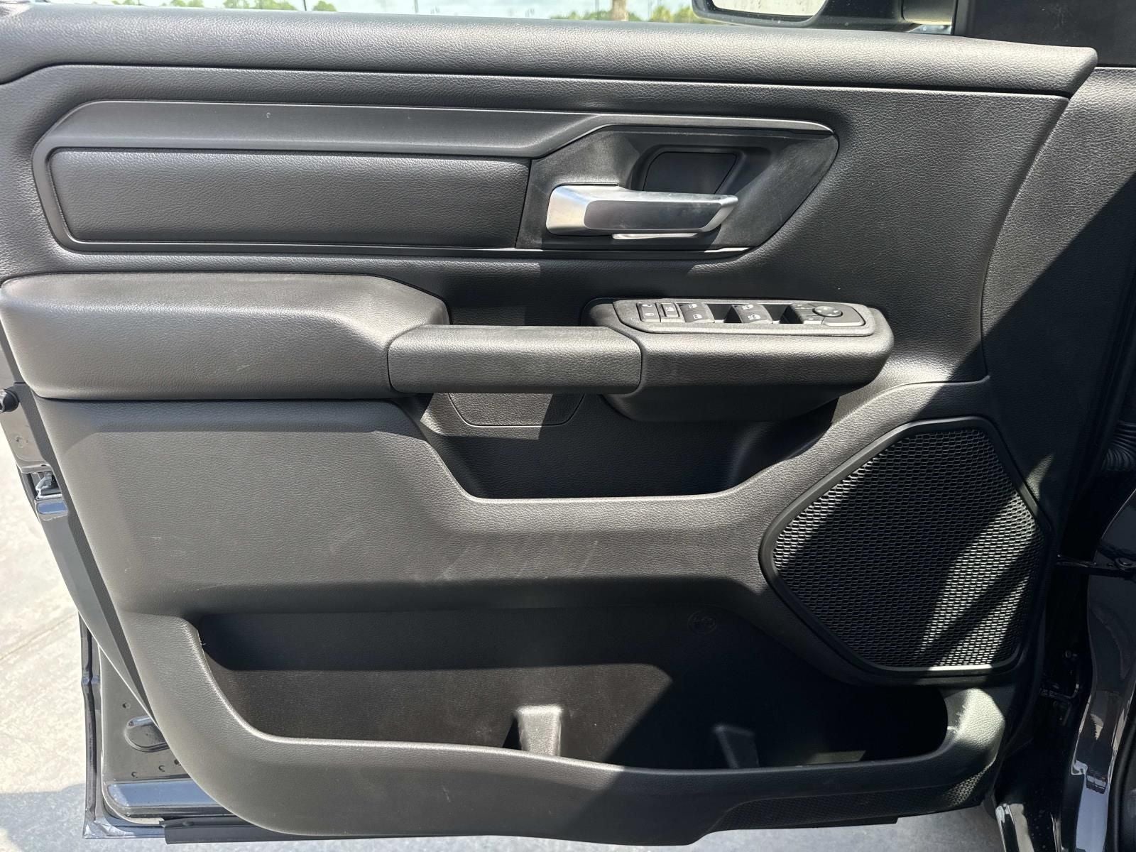 2026 RAM Ram 1500 RAM 1500 EXPRESS CREW CAB 4X2 5'7' BOX