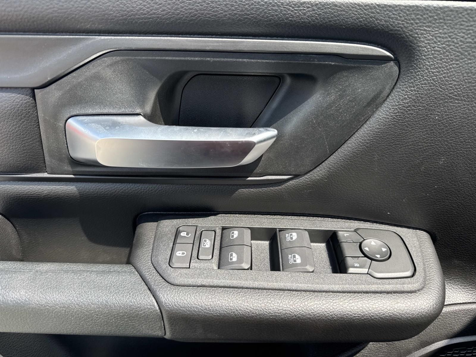 2026 RAM Ram 1500 RAM 1500 EXPRESS CREW CAB 4X2 5'7' BOX