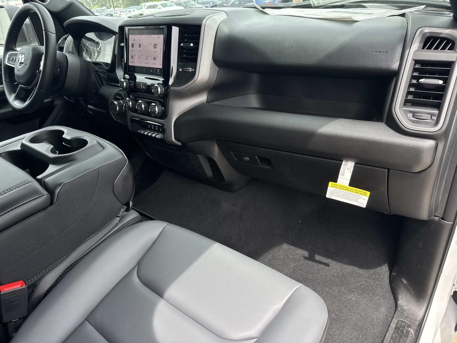 2026 RAM Ram 1500 RAM 1500 TRADESMAN CREW CAB 4X2 5'7' BOX