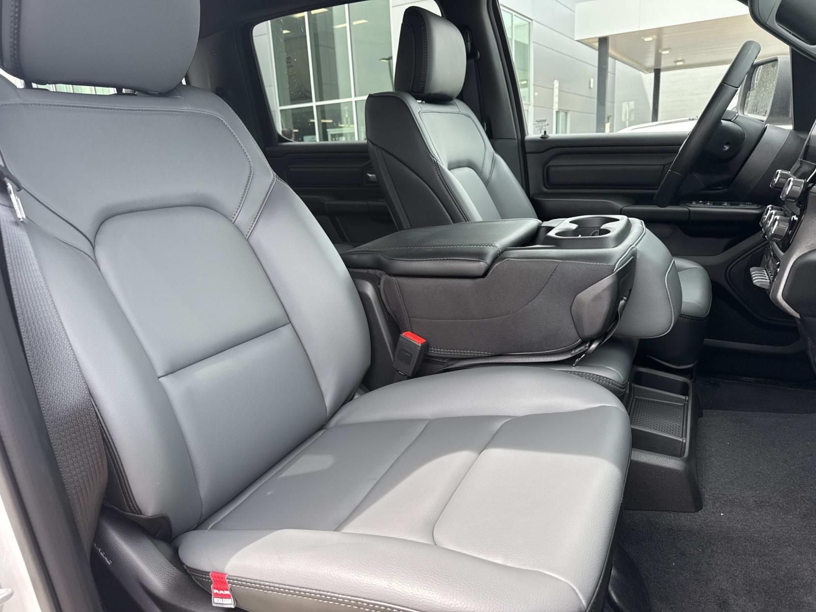 2026 RAM Ram 1500 RAM 1500 TRADESMAN CREW CAB 4X2 5'7' BOX