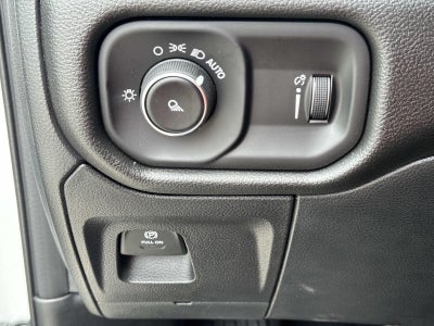 2026 RAM Ram 1500 RAM 1500 TRADESMAN CREW CAB 4X2 5'7' BOX