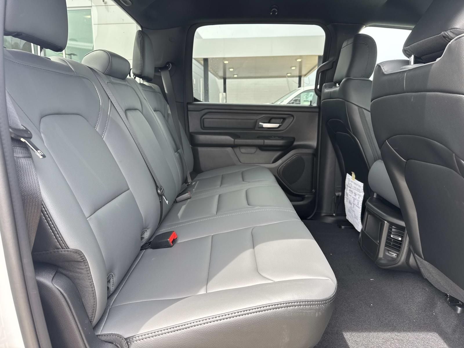 2026 RAM Ram 1500 RAM 1500 TRADESMAN CREW CAB 4X2 5'7' BOX